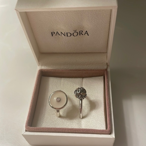 2 new Pandora Rings size 8, silver never worn - Picture 1 of 4